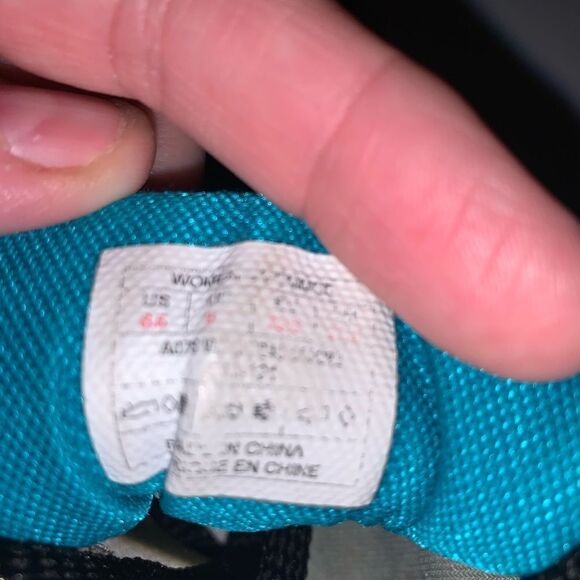 North Face Gore Tex shoes size 8.5 - Picture 8 of 8